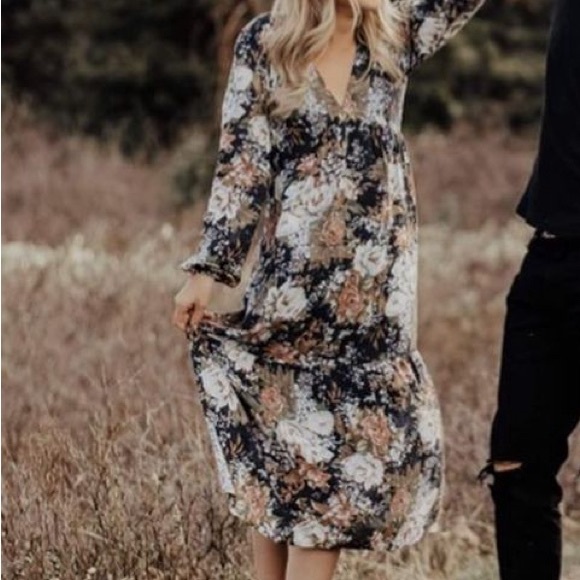 PARK & FIFTH Melrose Midi Dress
XS / Gardenia - Picture 4 of 4